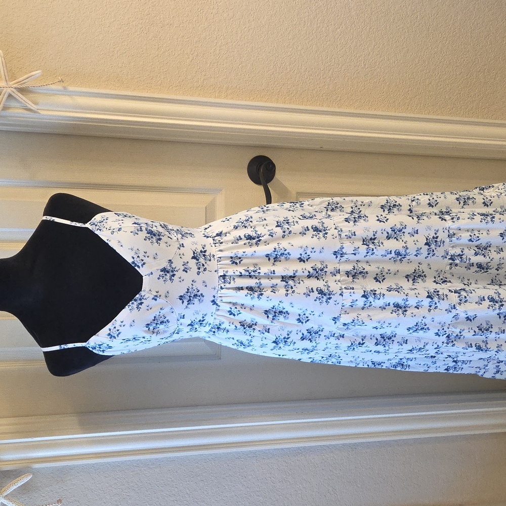 Floral Spaghetti Strap Maxi Dress With Cut Out In Back - Picture 3 of 16